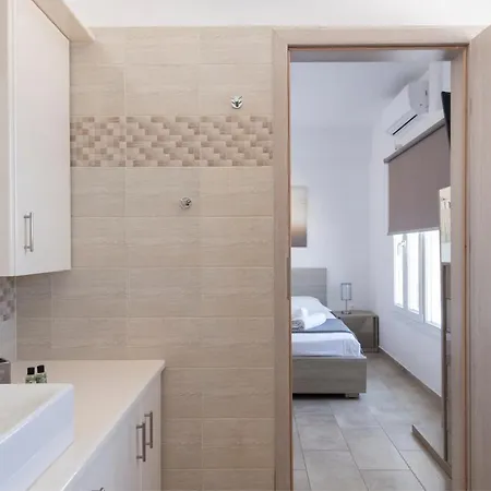 Ormos Naoussa's Apartment